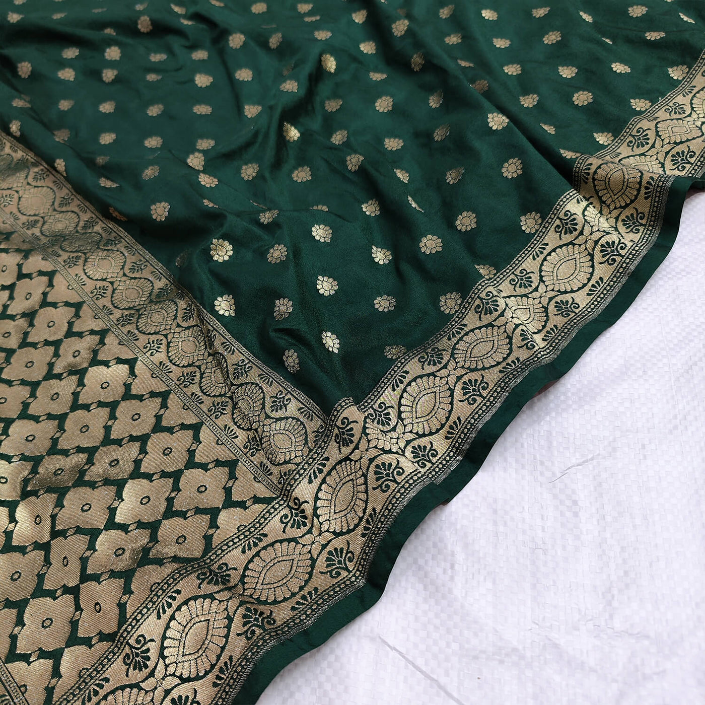Pure Khaddi Georgette Dupatta - Green silver zari